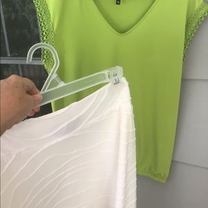 2 pc set Cream skirt Zac & Rachel med with green small top New direction